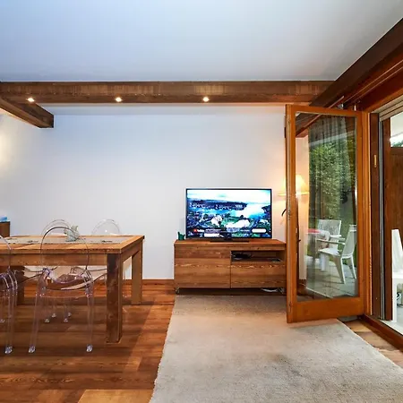 דירה Tsaumiau, 2 Bedrooms, Ski Lift 170m! קראנס-מונטנה