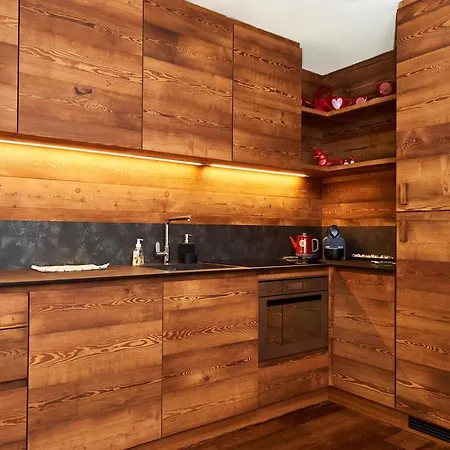Tsaumiau, 2 Bedrooms, Ski Lift 170m! דירה