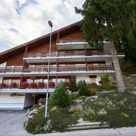 Tsaumiau, 2 Bedrooms, Ski Lift 170m! * קראנס-מונטנה