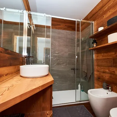 Apartmán Tsaumiau, 2 Bedrooms, Ski Lift 170m! *